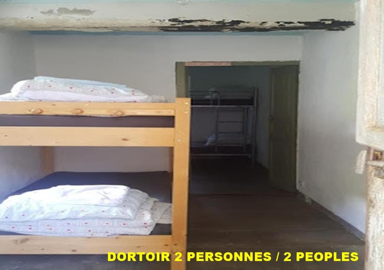 Auberge De Jeunesse Chez Mc Donald Zevaco Esterno foto