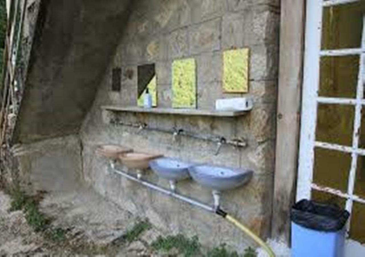 Auberge De Jeunesse Chez Mc Donald Zevaco Esterno foto